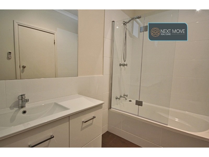 8 Dunford St, Willagee WA 6156