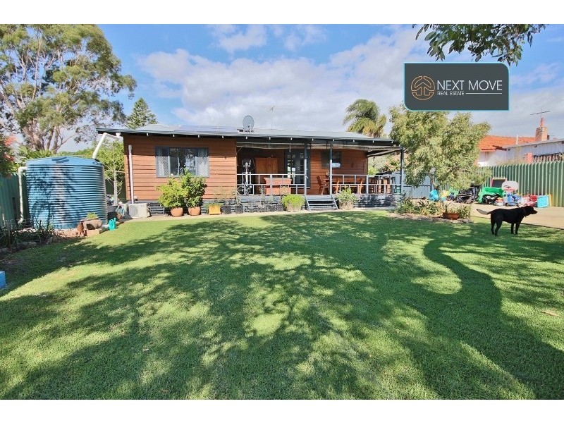 8 Dunford St, Willagee WA 6156