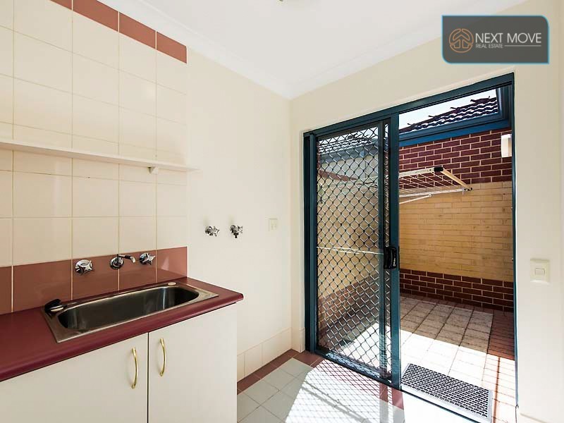 15/36 Margaret Hubery Village, Fifth Ave, Rossmoyne WA 6148