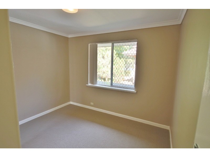 6 Stainer St, Willagee WA 6156