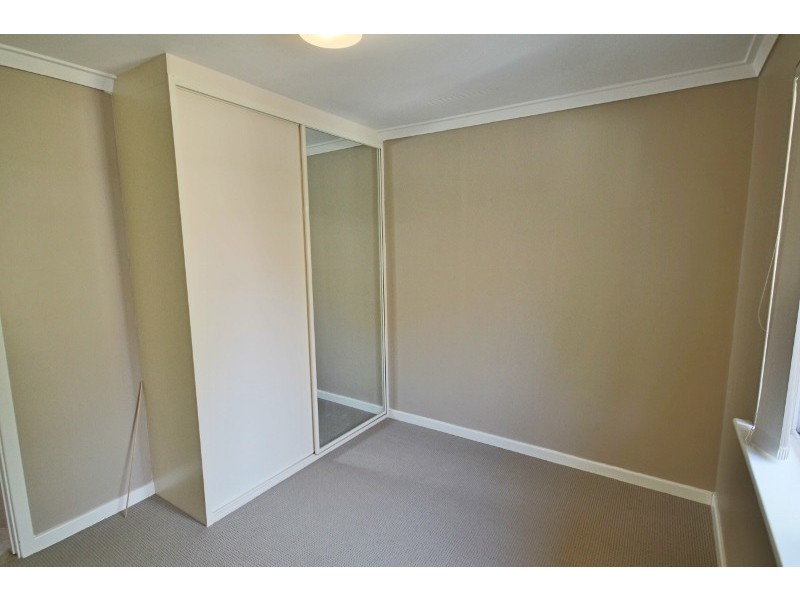 6 Stainer St, Willagee WA 6156