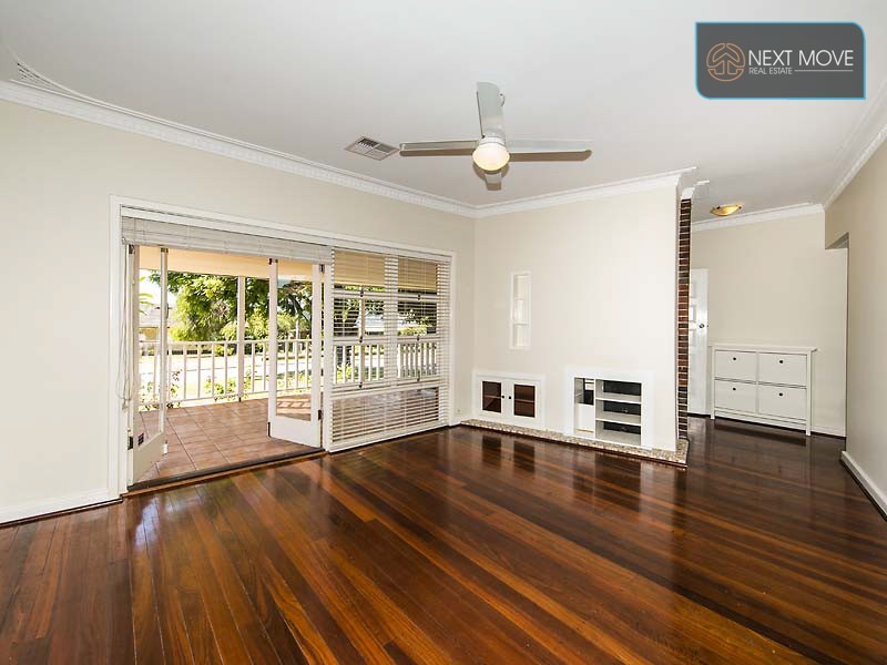 4 Worley St, Willagee WA 6156