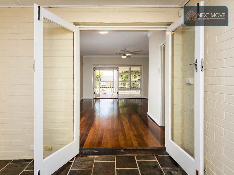 4 Worley St, Willagee WA 6156