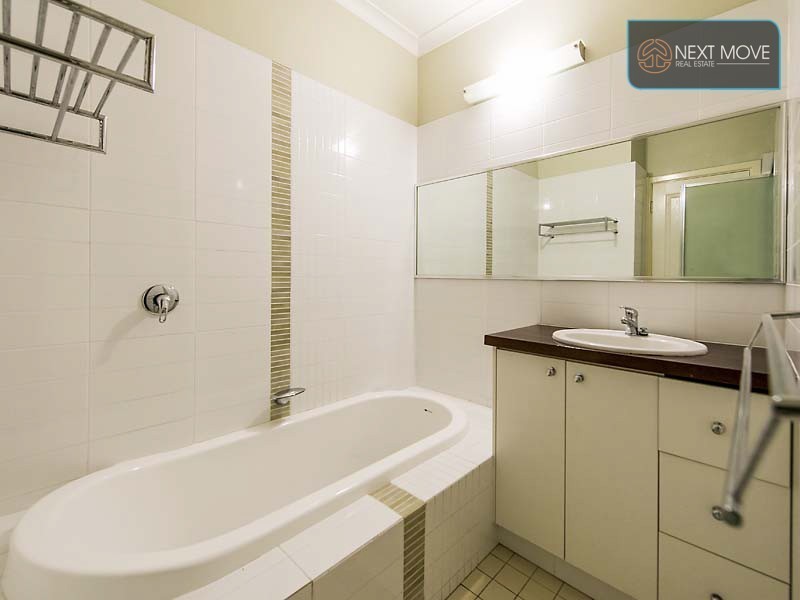 4 Worley St, Willagee WA 6156