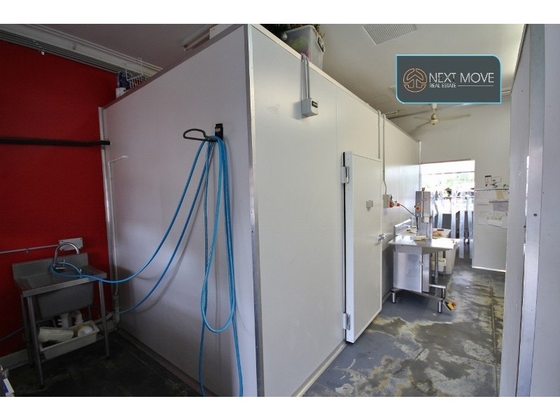 82 Archibald St, Willagee WA 6156