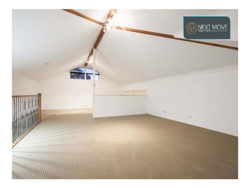 16 Cheshunt Gdns, North Lake WA 6163