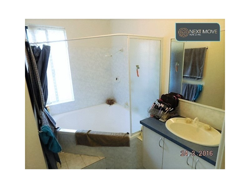 13 Featherstone Place, Willagee WA 6156