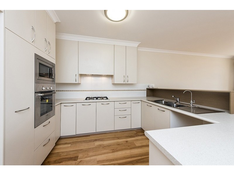 87/84 Foley Village, Collick St, Hilton WA 6163