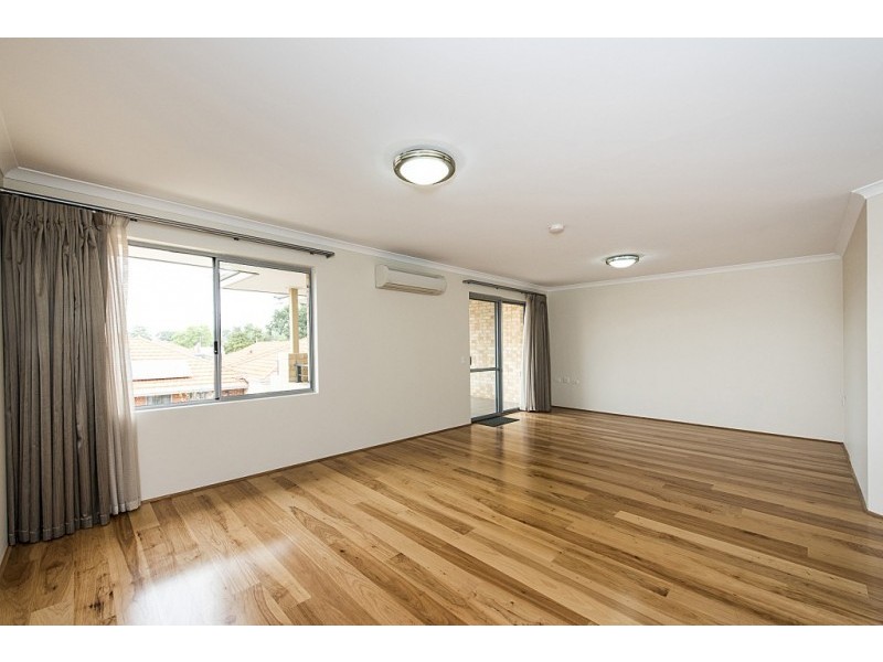 87/84 Foley Village, Collick St, Hilton WA 6163