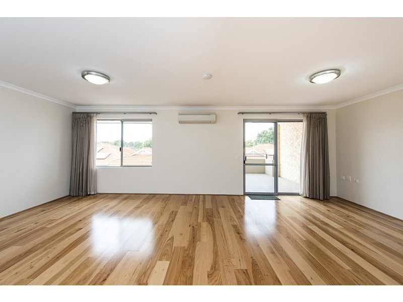 87/84 Foley Village, Collick St, Hilton WA 6163