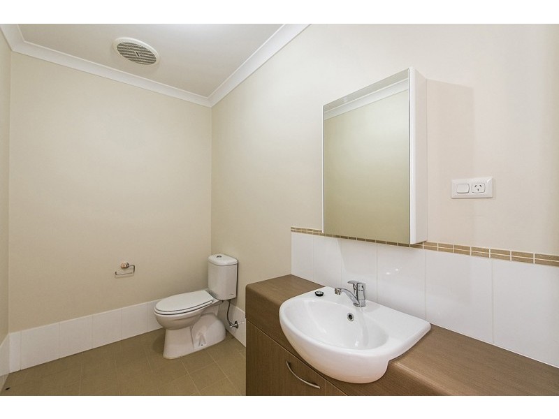 87/84 Foley Village, Collick St, Hilton WA 6163