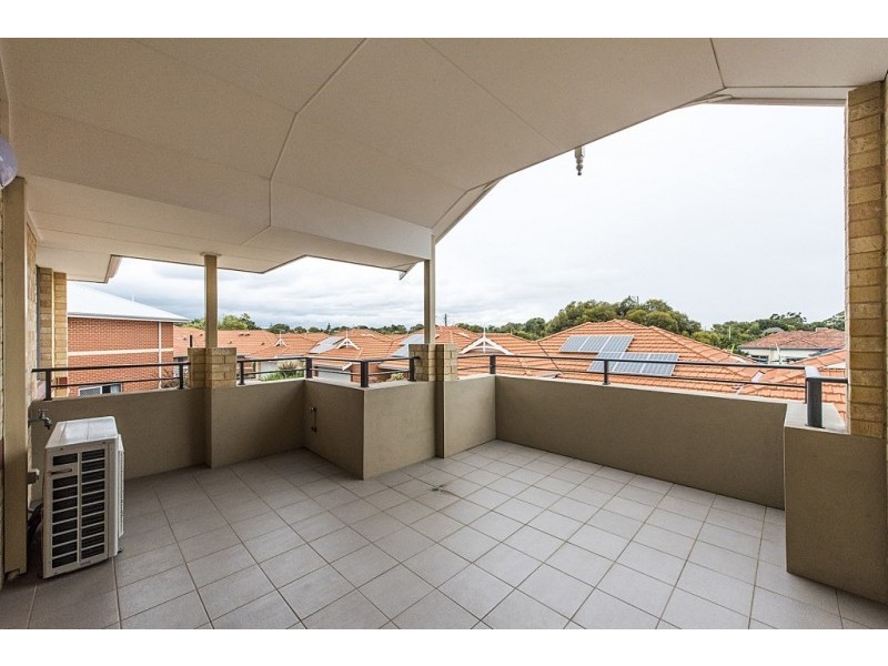 87/84 Foley Village, Collick St, Hilton WA 6163