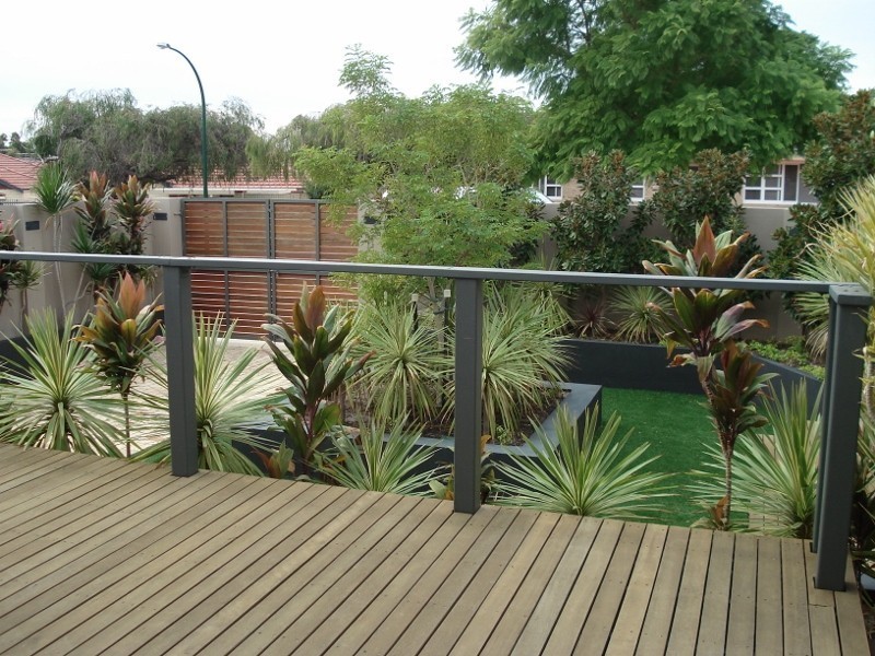 1/167 Moreing Rd, Attadale WA 6156