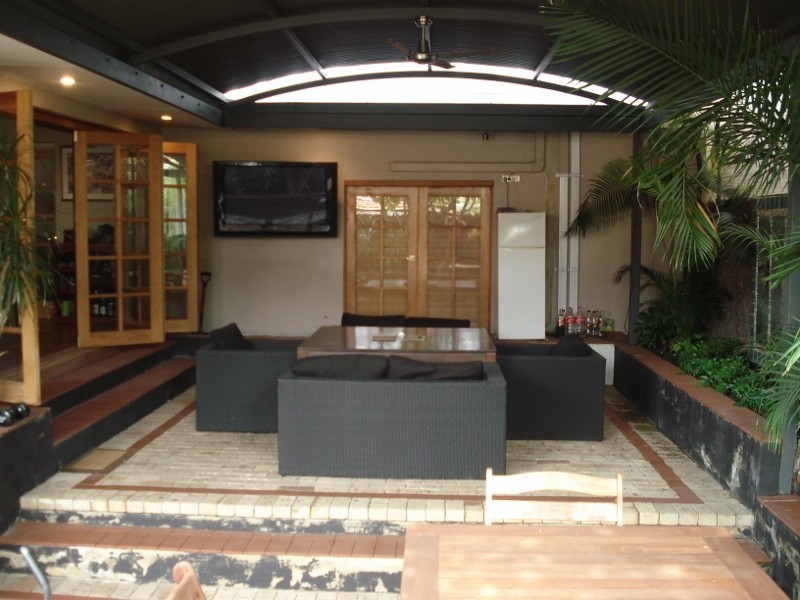 1/167 Moreing Rd, Attadale WA 6156