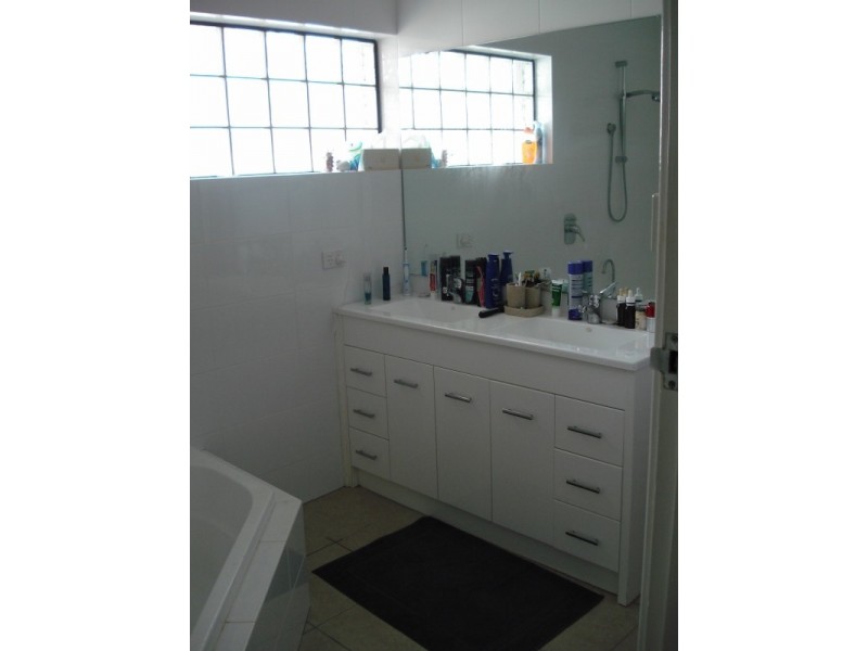 1/167 Moreing Rd, Attadale WA 6156