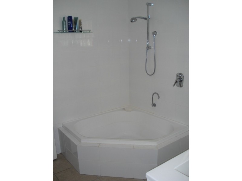 1/167 Moreing Rd, Attadale WA 6156