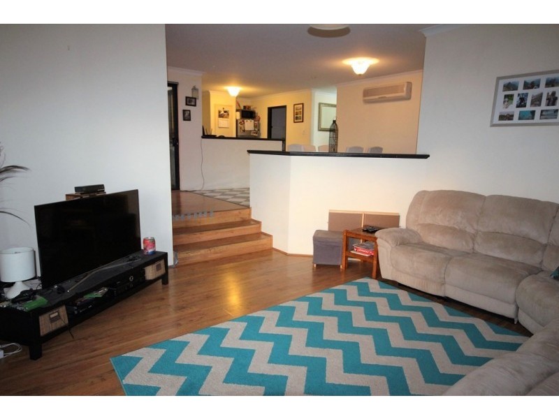 7b Bassett St, Willagee WA 6156