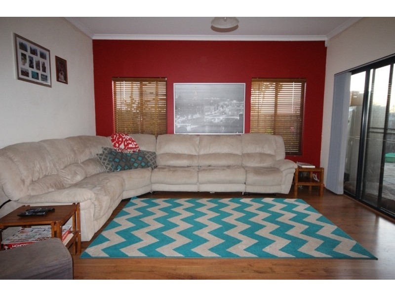 7b Bassett St, Willagee WA 6156