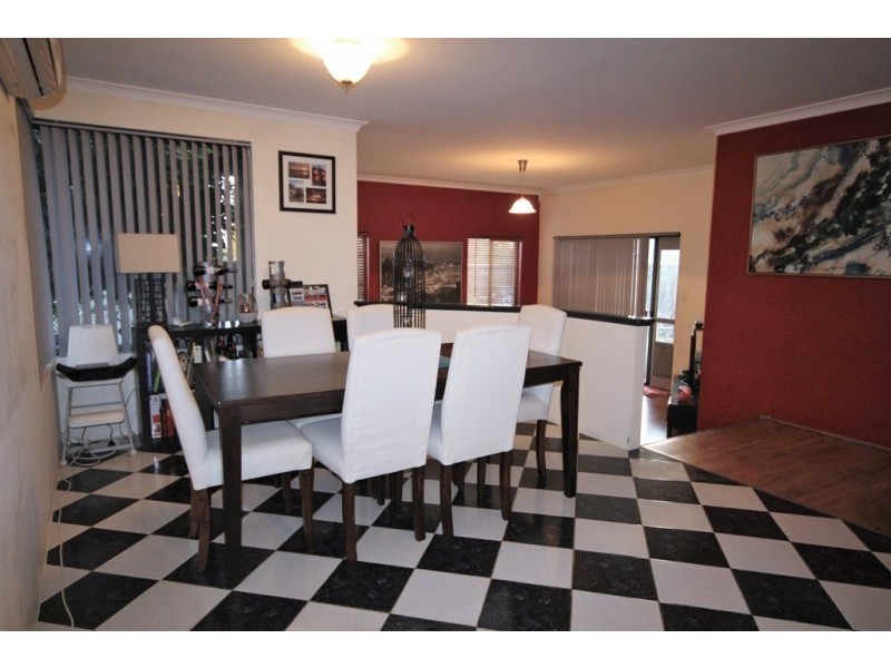 7b Bassett St, Willagee WA 6156