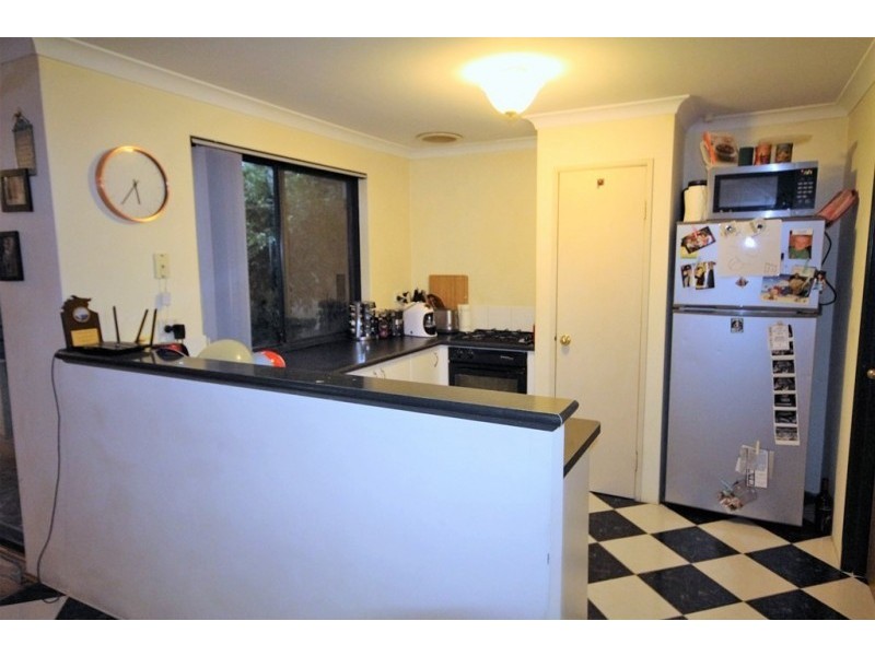 7b Bassett St, Willagee WA 6156