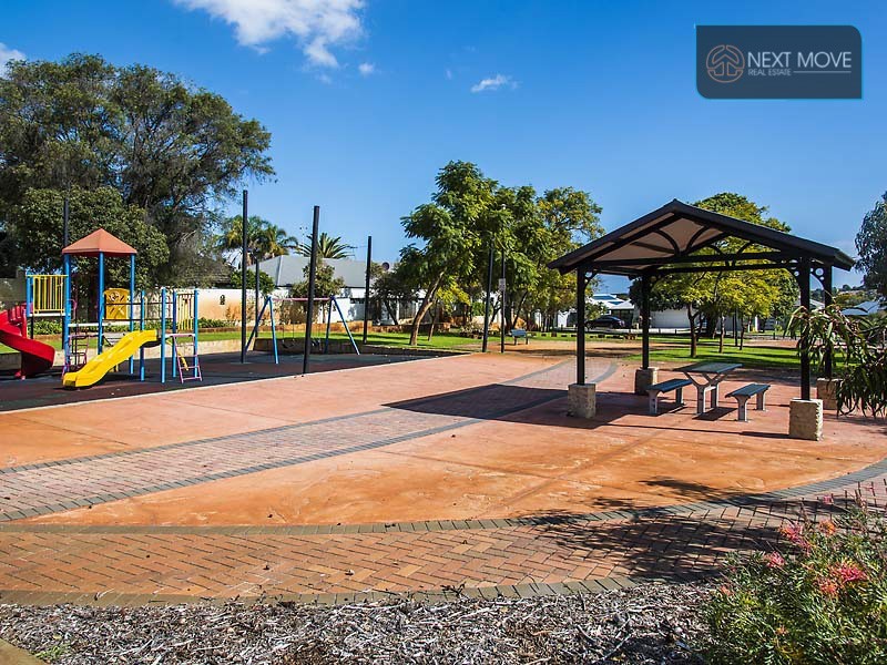 9 Boulter St, Willagee WA 6156