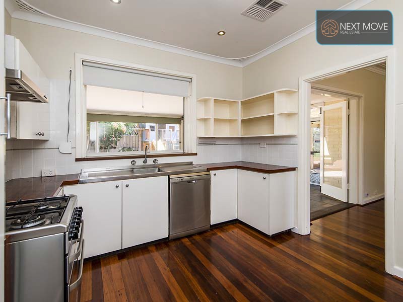 4 Worley St, Willagee WA 6156