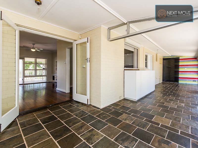 4 Worley St, Willagee WA 6156