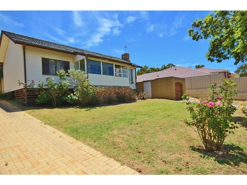 92 Arkwell Street, Willagee WA 6156