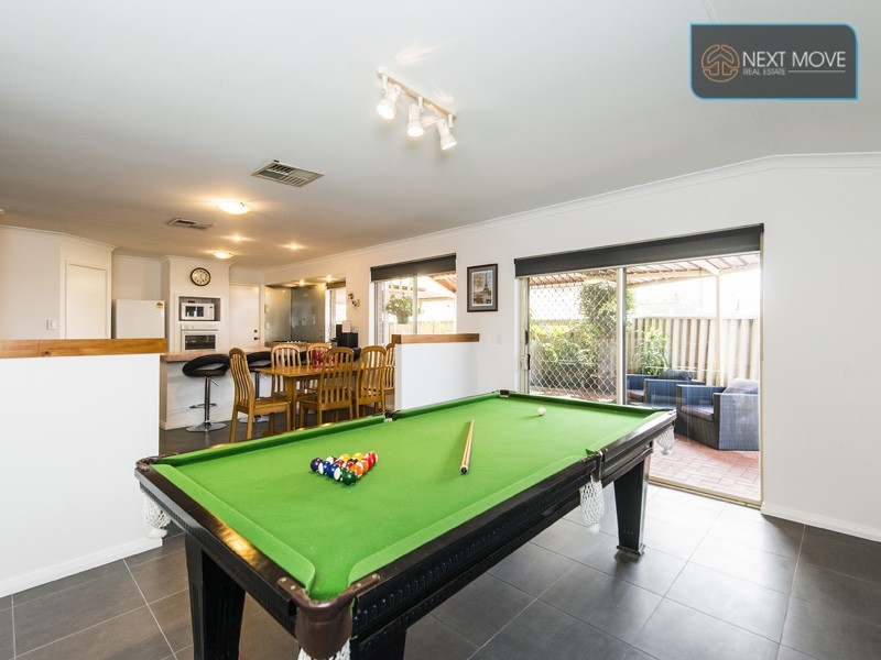 4 Songlark Place, Huntingdale WA 6110