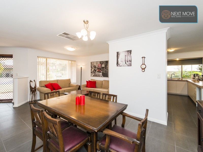 4 Songlark Place, Huntingdale WA 6110