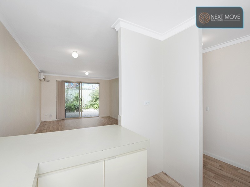 23/35 Winnacott St, Willagee WA 6156