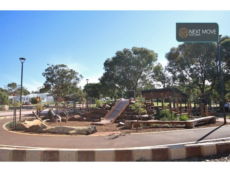 23/35 Winnacott St, Willagee WA 6156