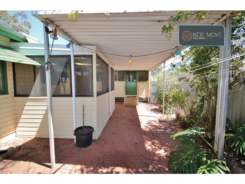31 Worley St, Willagee WA 6156