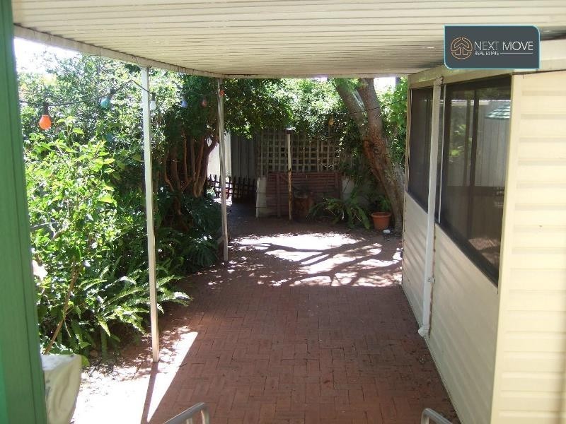 31 Worley St, Willagee WA 6156