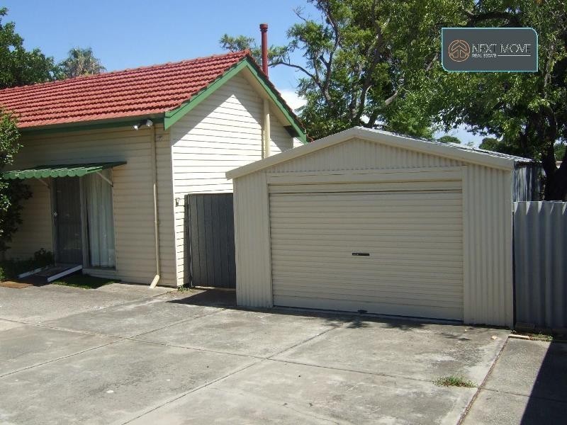 31 Worley St, Willagee WA 6156