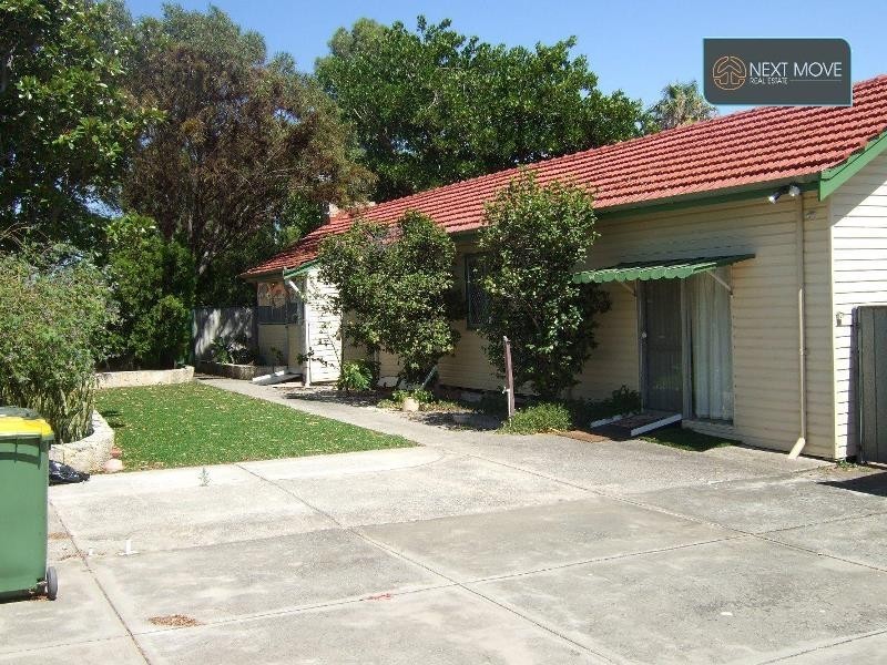 31 Worley St, Willagee WA 6156