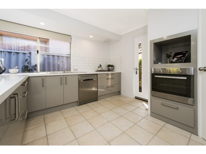 21 Simpson Street, Applecross WA 6153