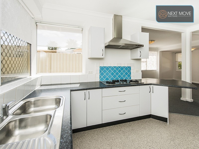 6 Stacey St, Willagee WA 6156