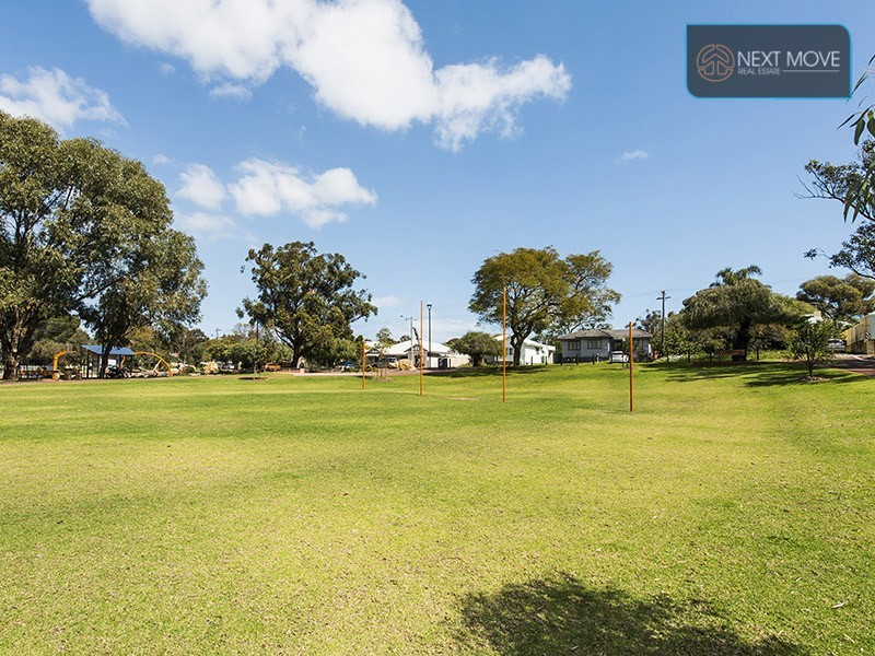 6 Stacey St, Willagee WA 6156