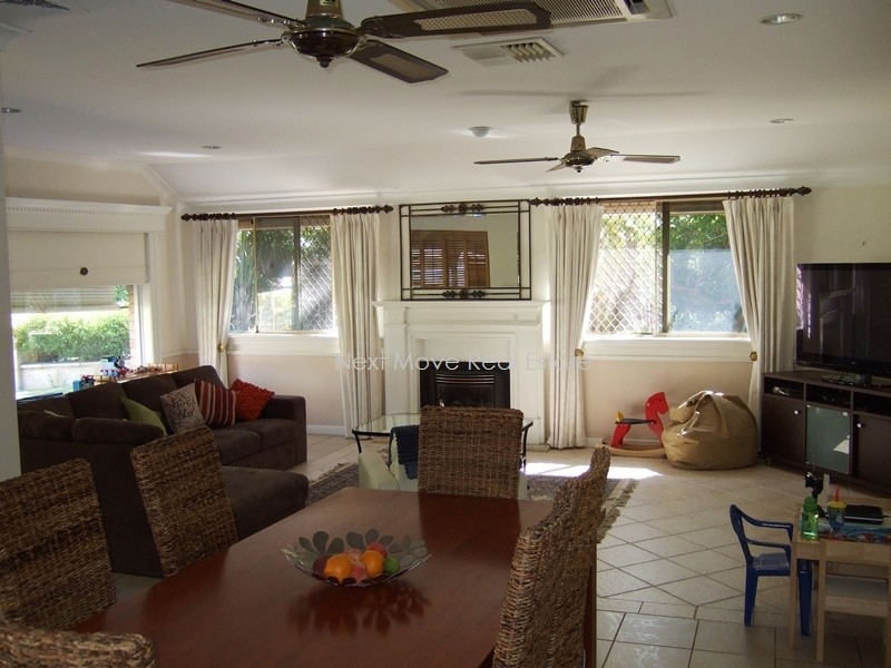 3 Saw Ct, Booragoon WA 6154