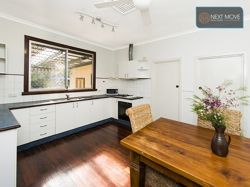 12 Ellison St, Willagee WA 6156