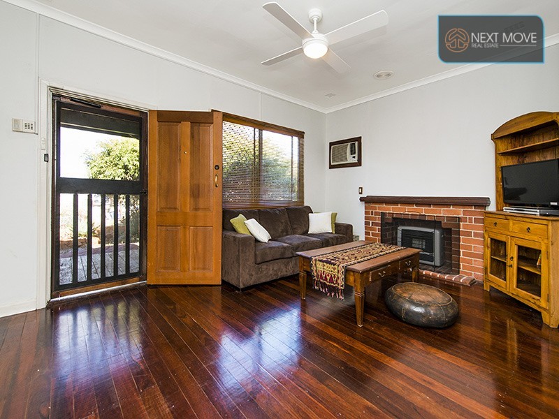 12 Ellison St, Willagee WA 6156