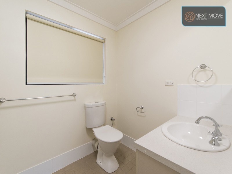 24/2 Yallambee Village, Fenton St, Mundaring WA 6073