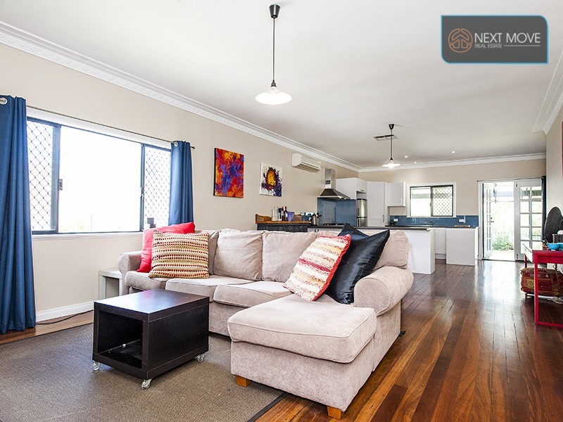 8 Dunford St, Willagee WA 6156