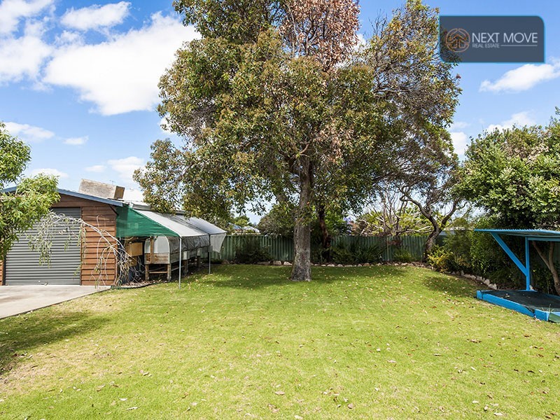 8 Dunford St, Willagee WA 6156