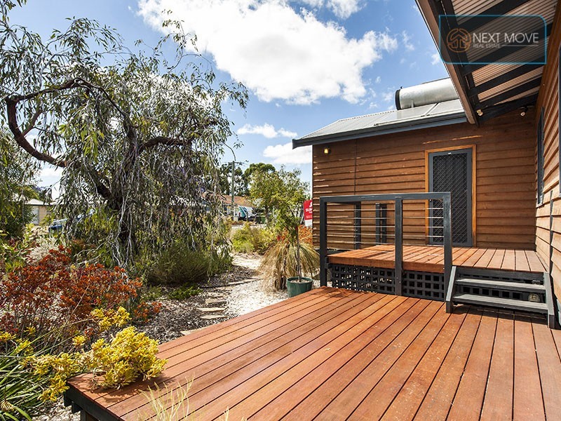 8 Dunford St, Willagee WA 6156