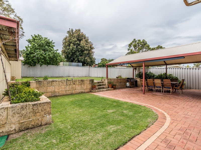 34 Bawdan St, Willagee WA 6156