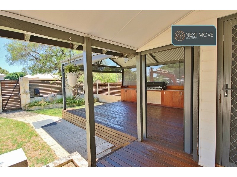 25 Archibald St, Willagee WA 6156