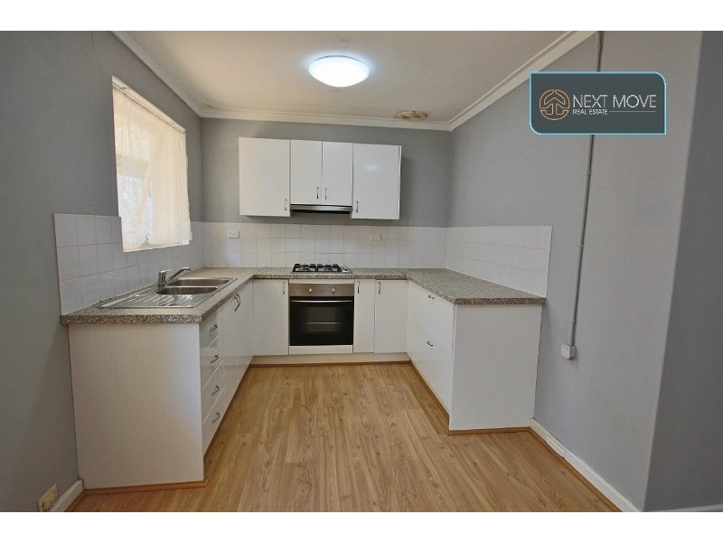 5 Kurrajong Rd, Camillo WA 6111