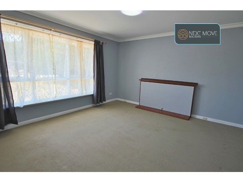 5 Kurrajong Rd, Camillo WA 6111